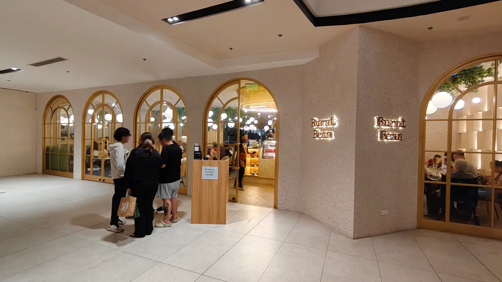 BURNT BEAN in TriNoma